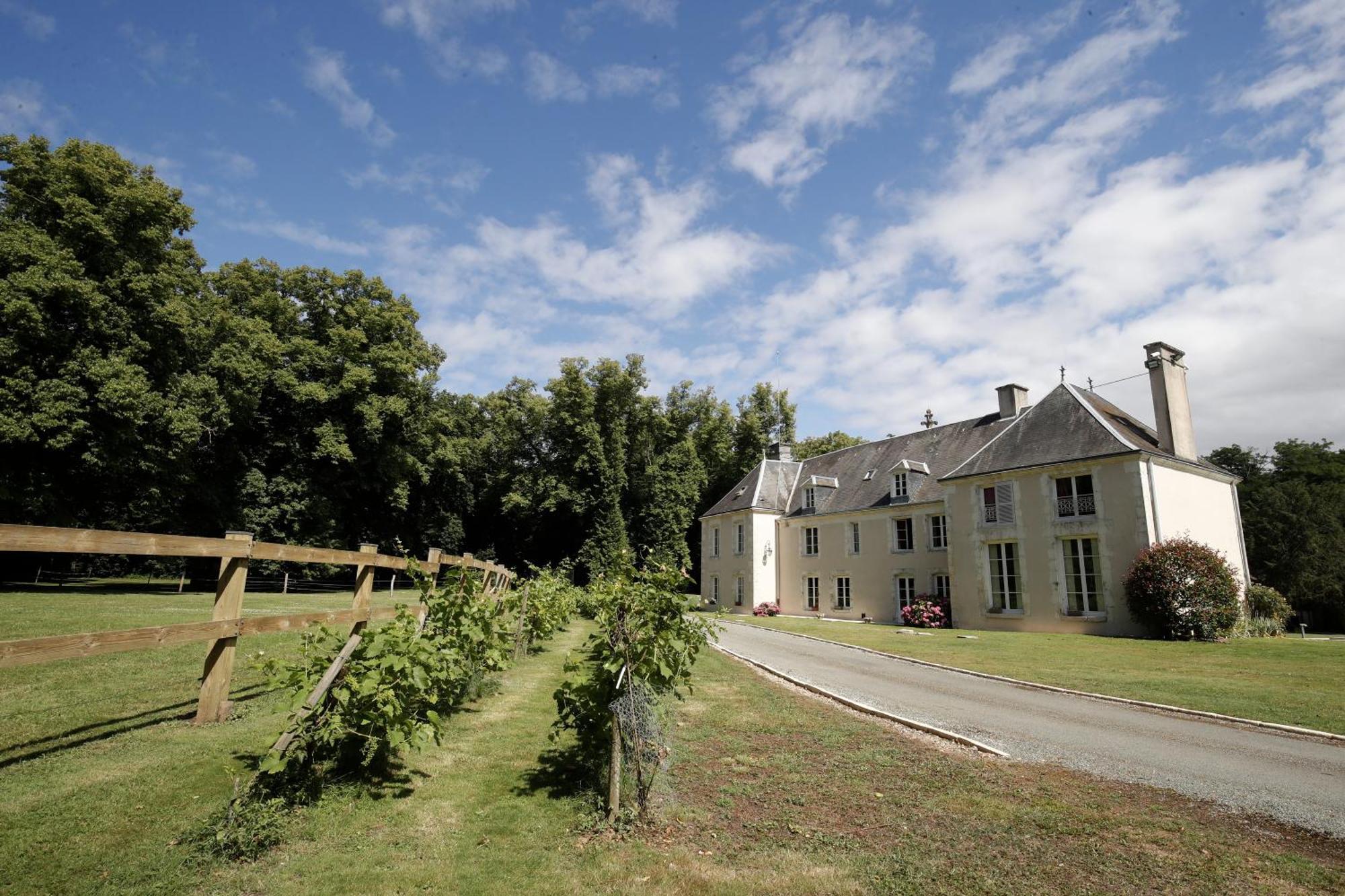 Chambres D'Hotes Chez Sylvie Donnemain-Saint-Mames Экстерьер фото