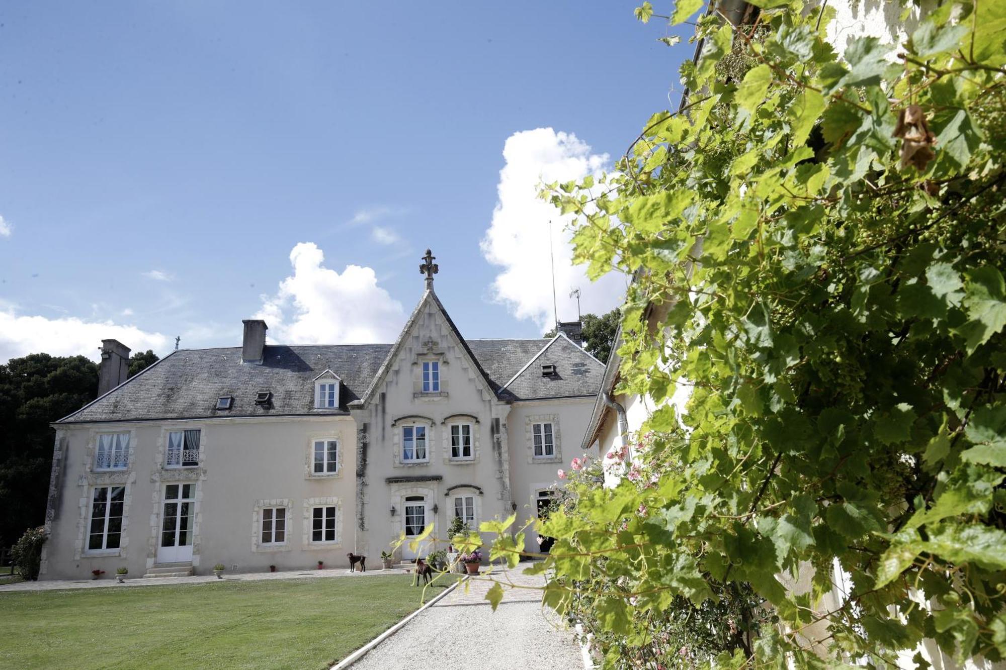 Chambres D'Hotes Chez Sylvie Donnemain-Saint-Mames Экстерьер фото