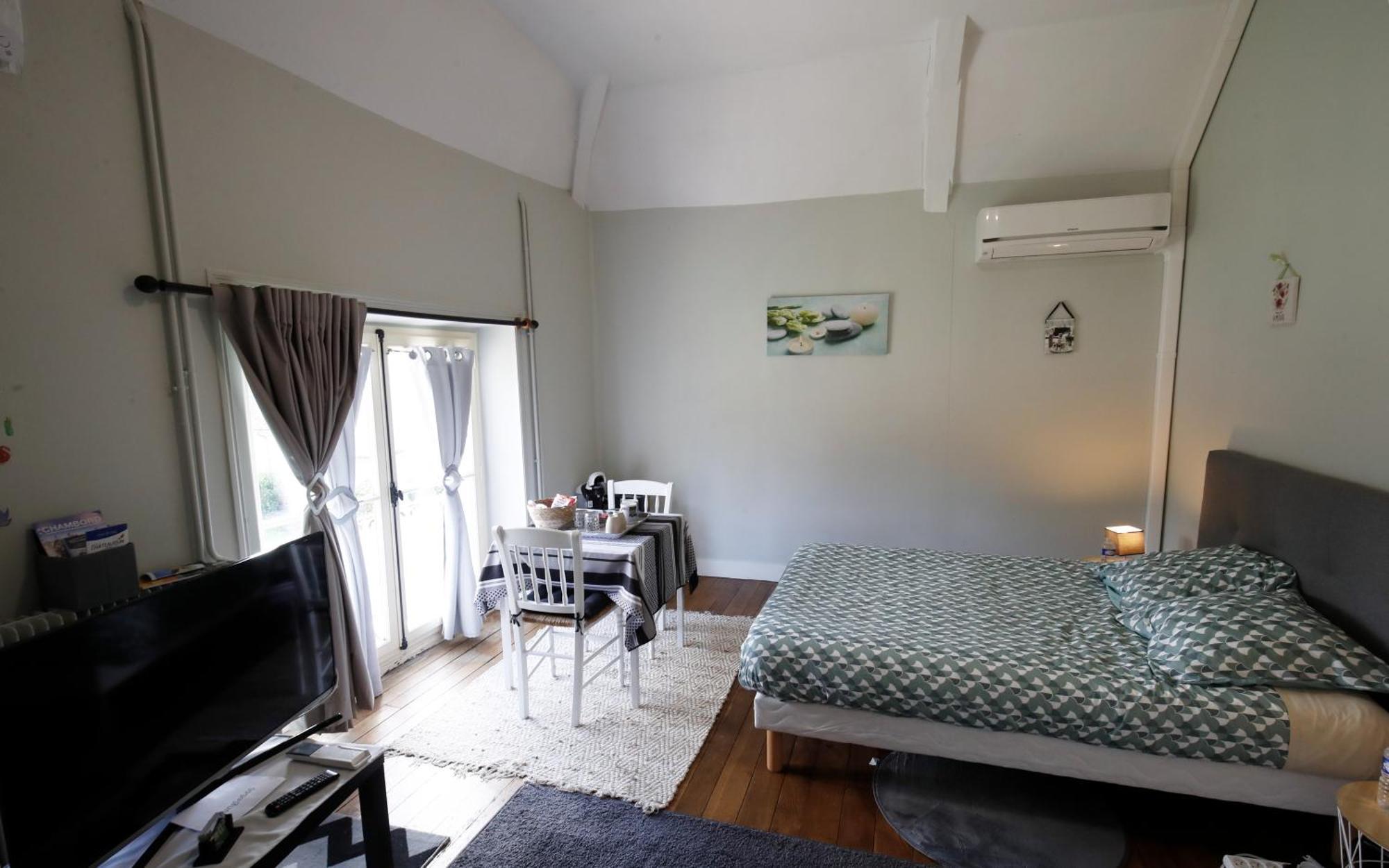 Chambres D'Hotes Chez Sylvie Donnemain-Saint-Mames Экстерьер фото