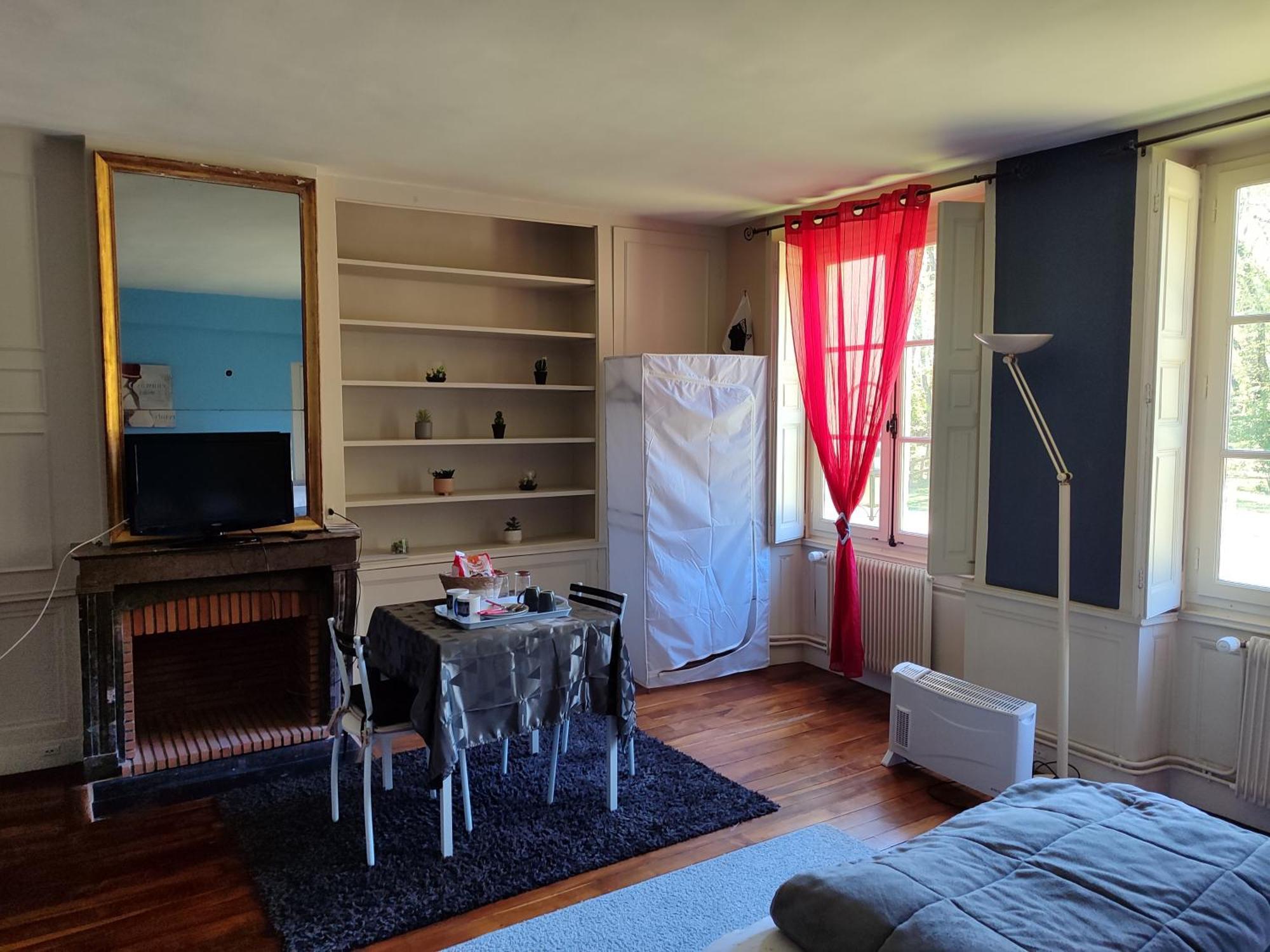 Chambres D'Hotes Chez Sylvie Donnemain-Saint-Mames Экстерьер фото